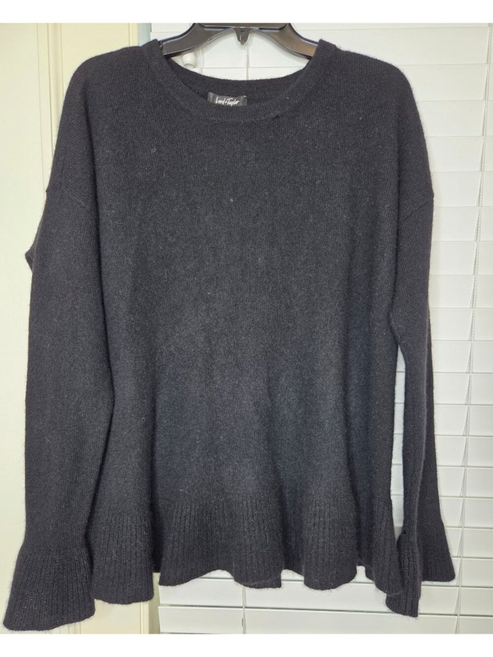 Womens Lord & Taylor Black Cashmere Sweater Bell Sleeves L classic coquette